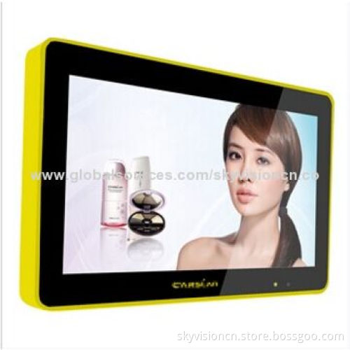 Digital photo frame with motion sensor